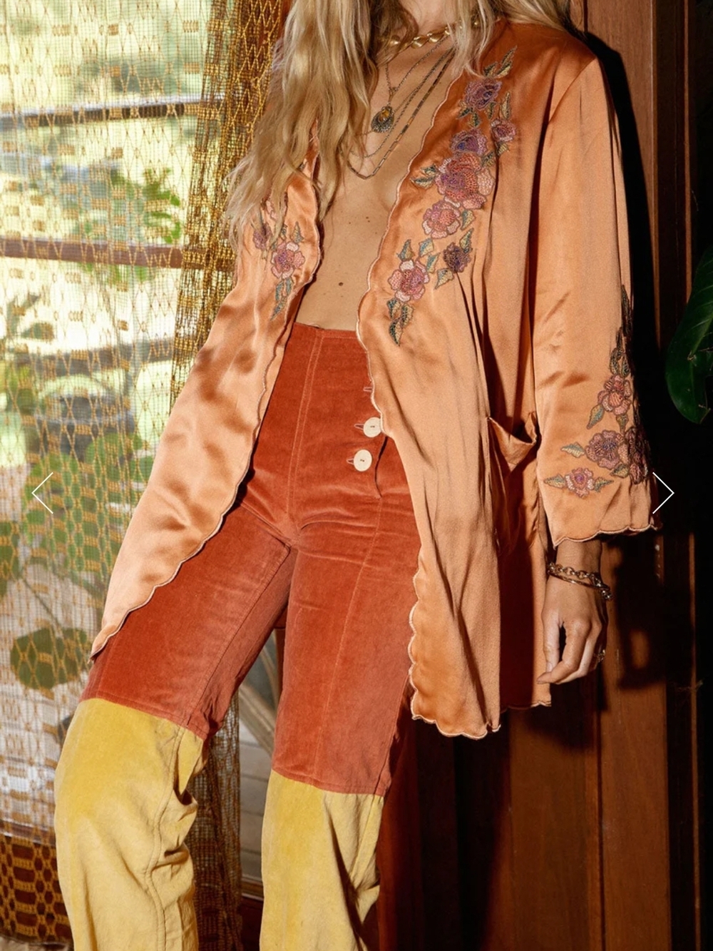 ISO Chasing Unicorns Proud Mary Short House Coat ✨️